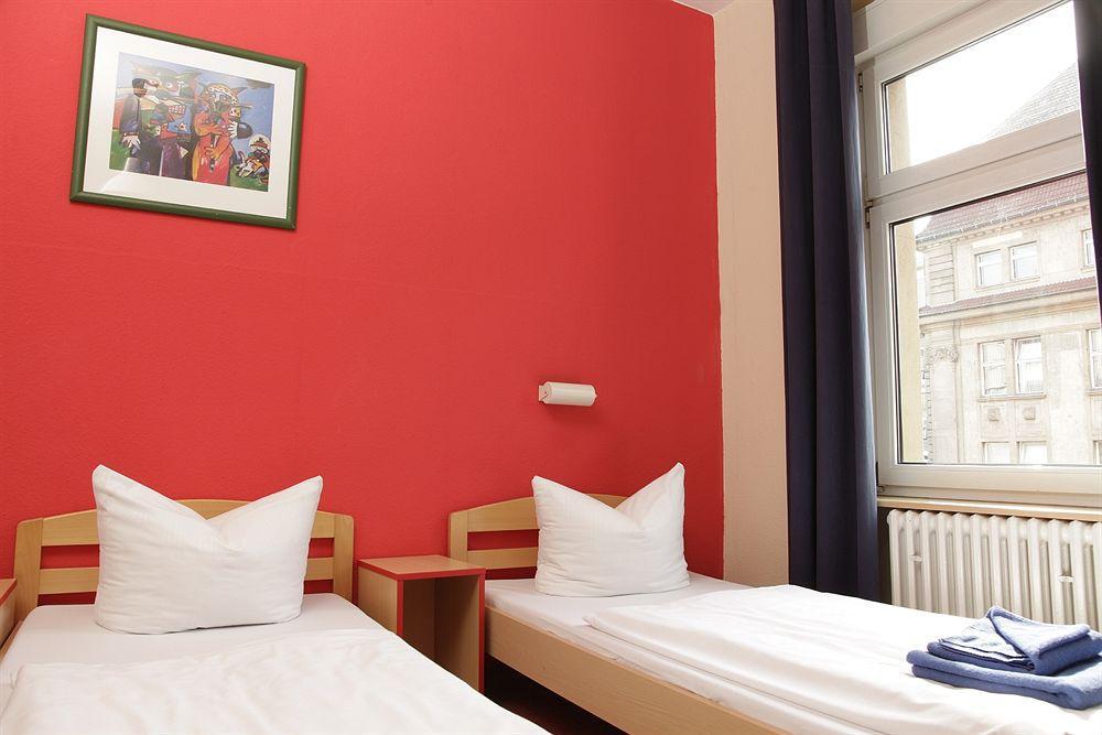 Acama Hotel & Hostel Schoeneberg Berlin Exterior photo