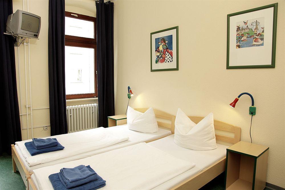 Acama Hotel & Hostel Schoeneberg Berlin Exterior photo
