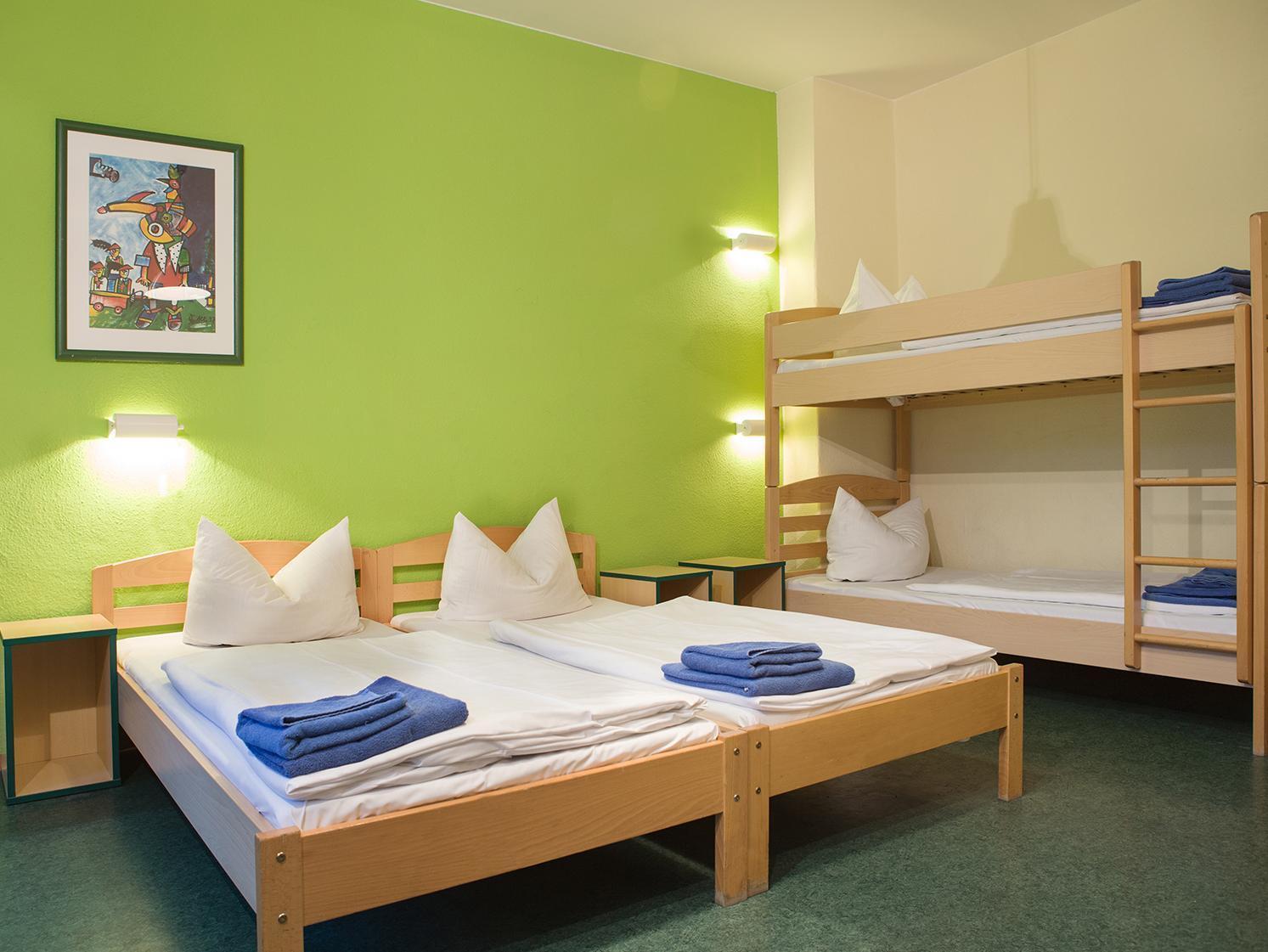 Acama Hotel & Hostel Schoeneberg Berlin Exterior photo